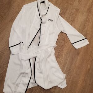 Kate Spade ♠️ Mrs Robe